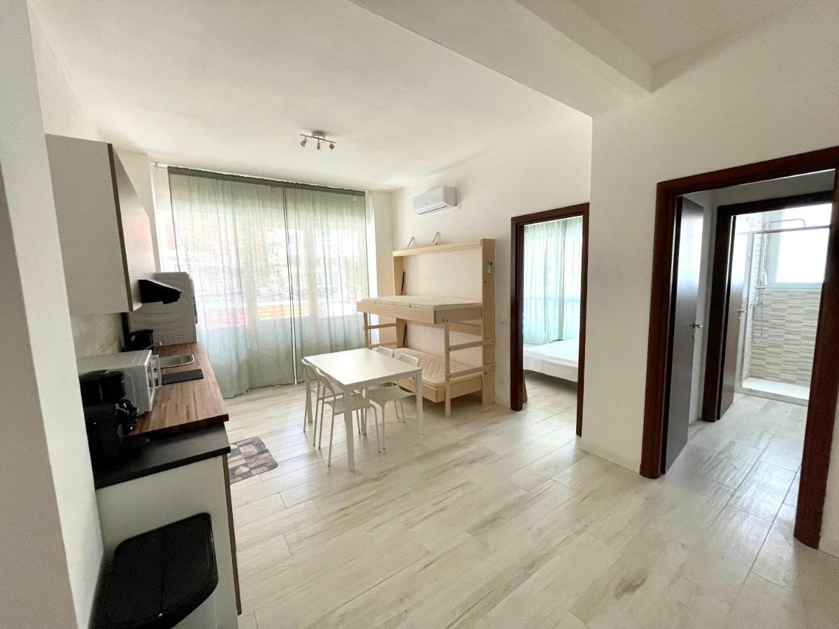 Bilocale Con Posto Auto La Chicca Del Golfo Apartamento La Spezia Exterior foto